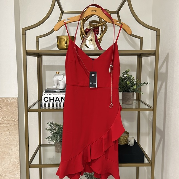 Ruffled-hem belted dress - Picture 7 of 12